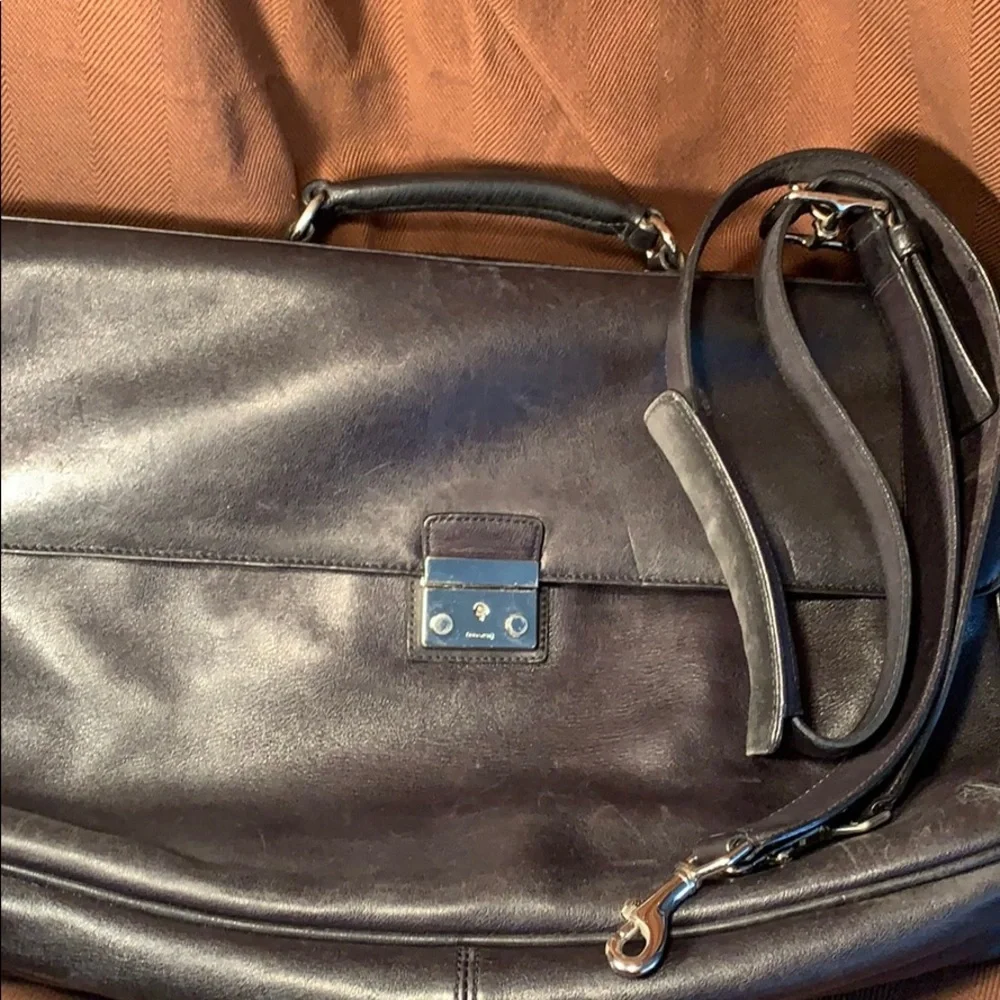 Vintage Coach lock/keys computer shoulder leather